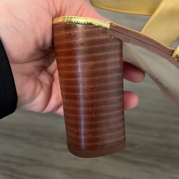 FRANCO SARTO GOLD STRAPPY CHUNKY HEELS 6 - Picture 14 of 16